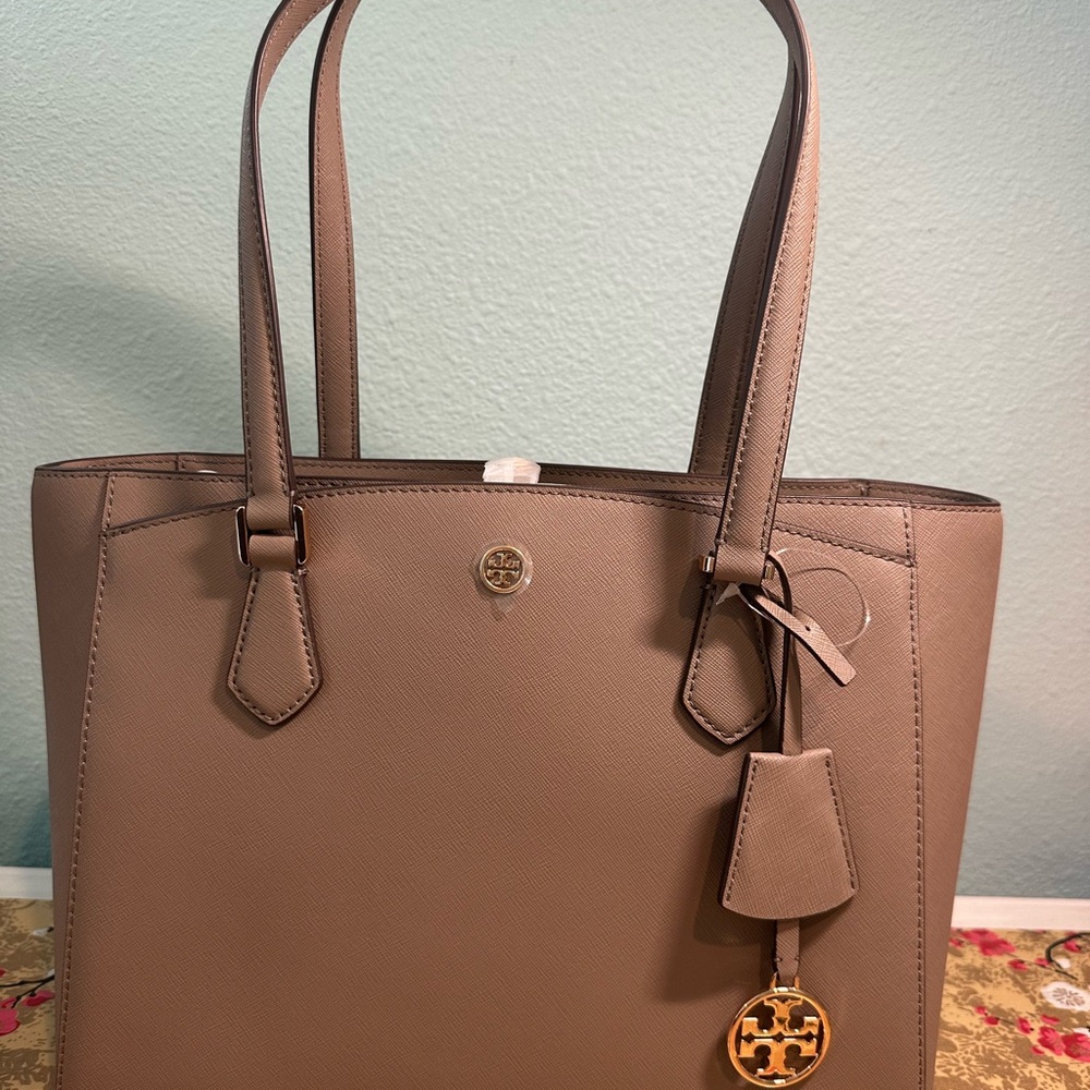 Tory Burch Robinson Small Leather Tote